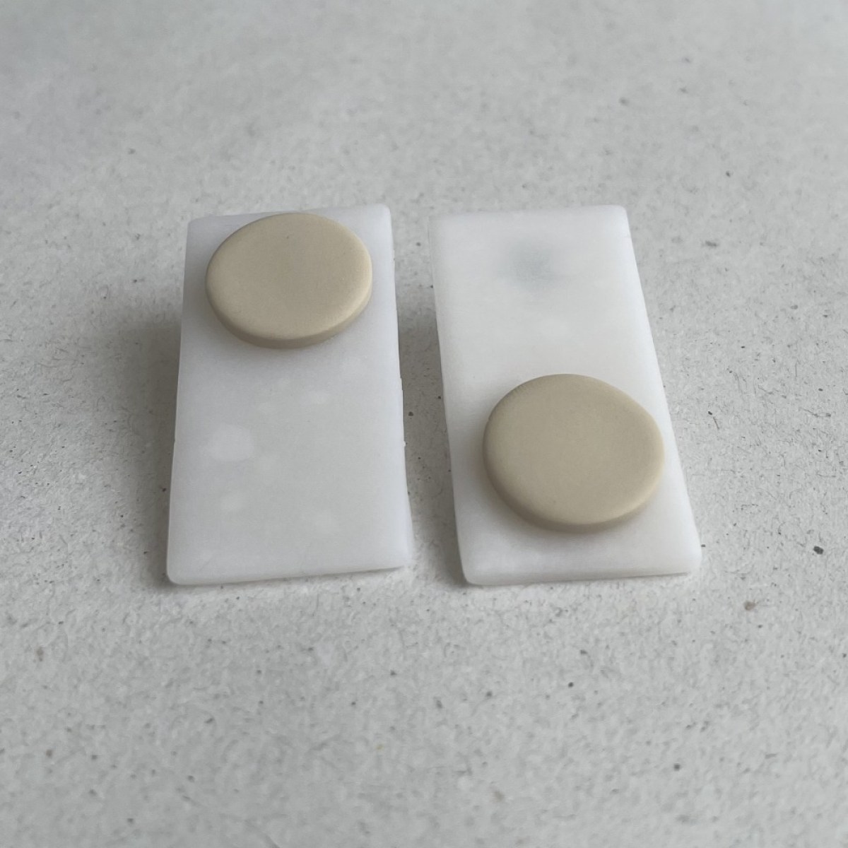 DOT SAND